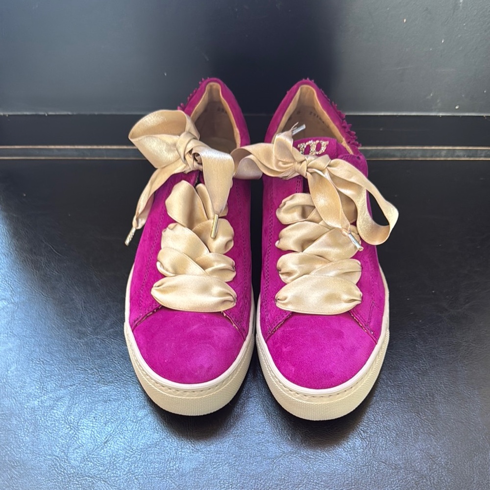Paul Green Women's Fuchsia Sneakers with Satin Laces